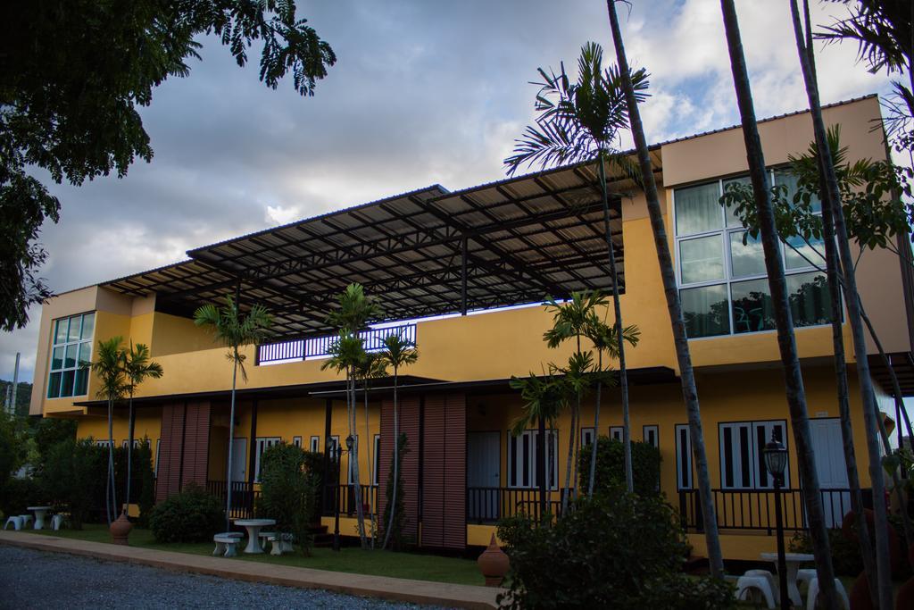 Sweet Honey Pranburi Hotel Sam Roi Yot Exterior photo
