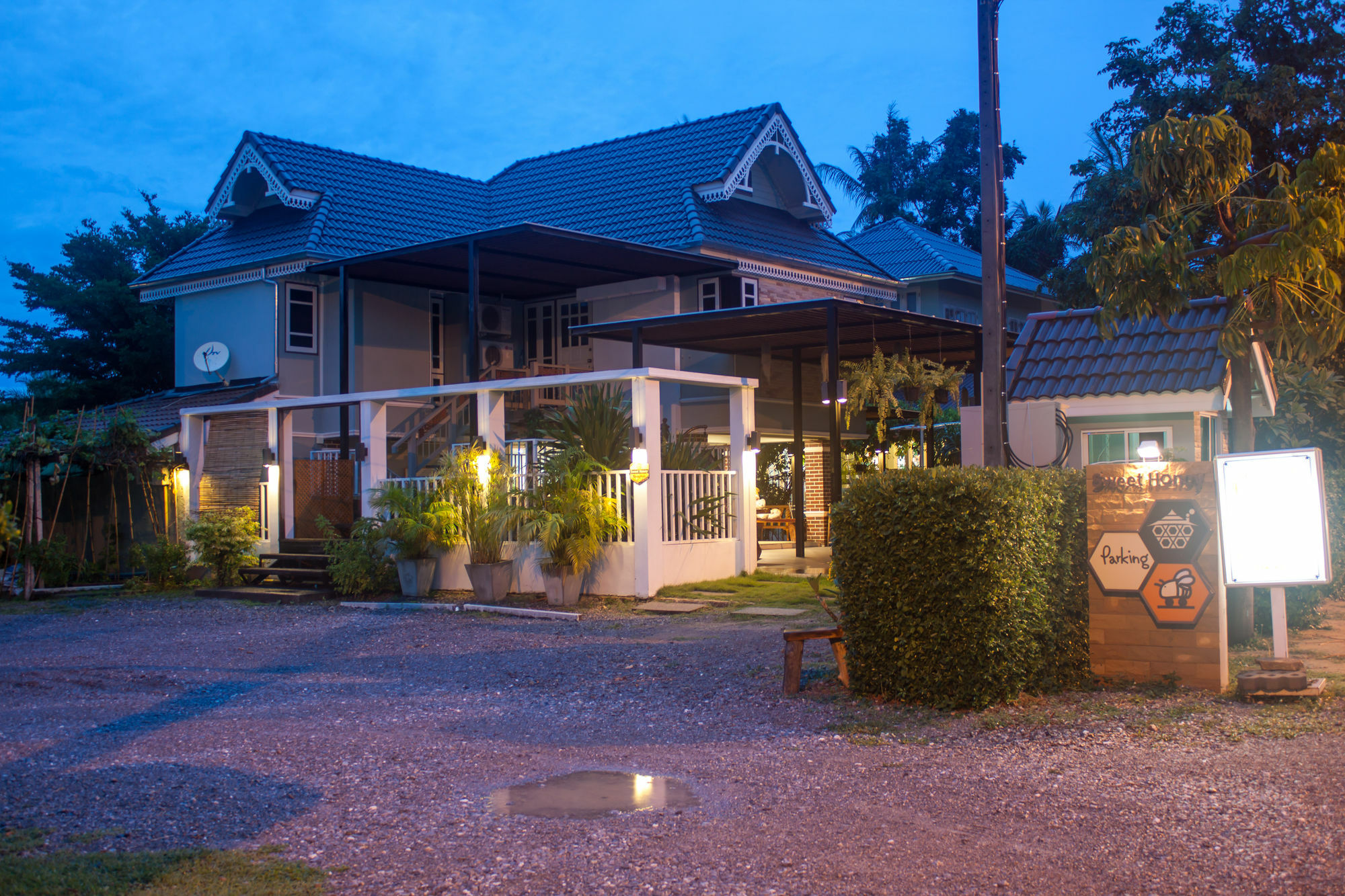 Sweet Honey Pranburi Hotel Sam Roi Yot Exterior photo