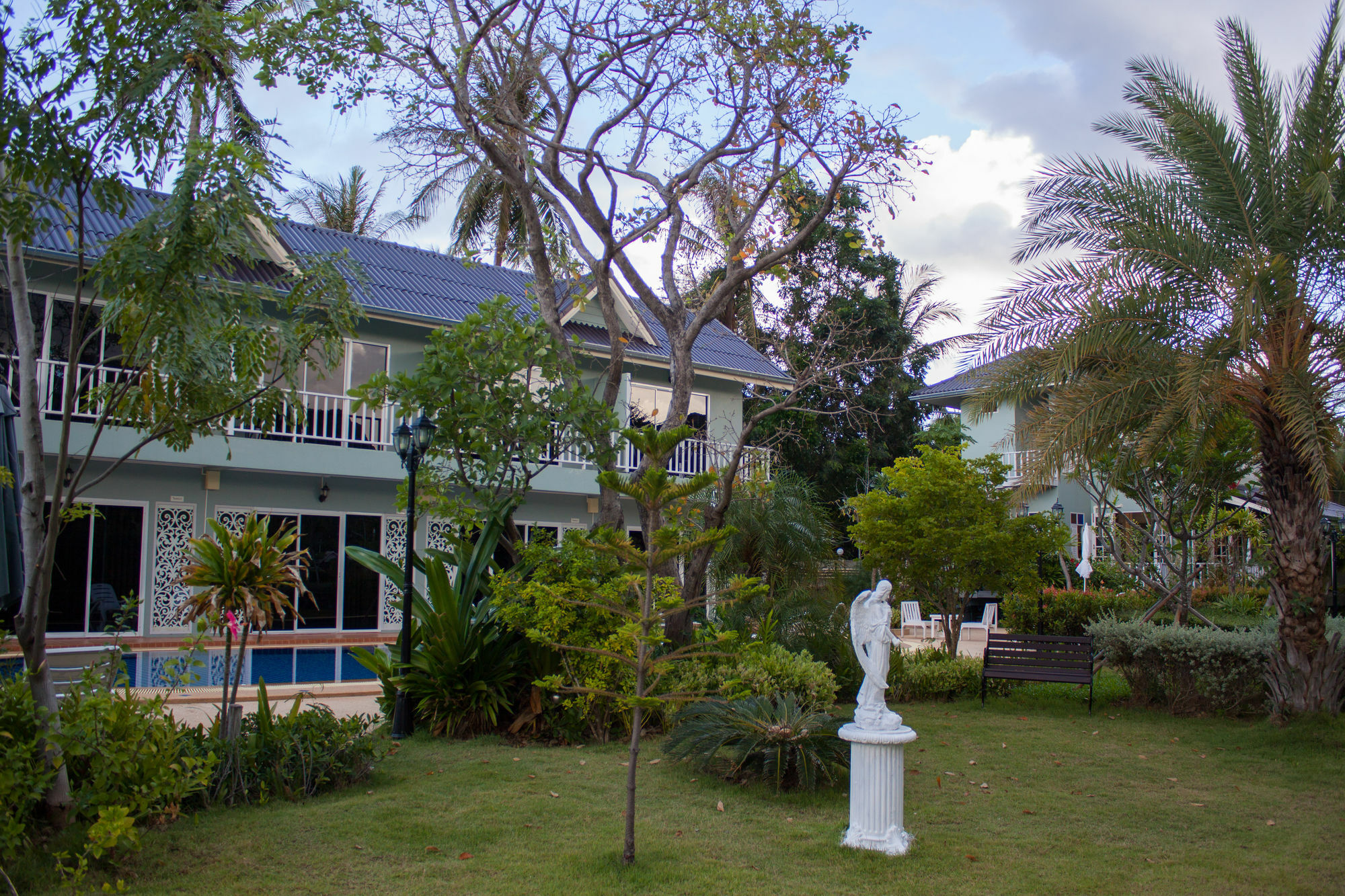 Sweet Honey Pranburi Hotel Sam Roi Yot Exterior photo